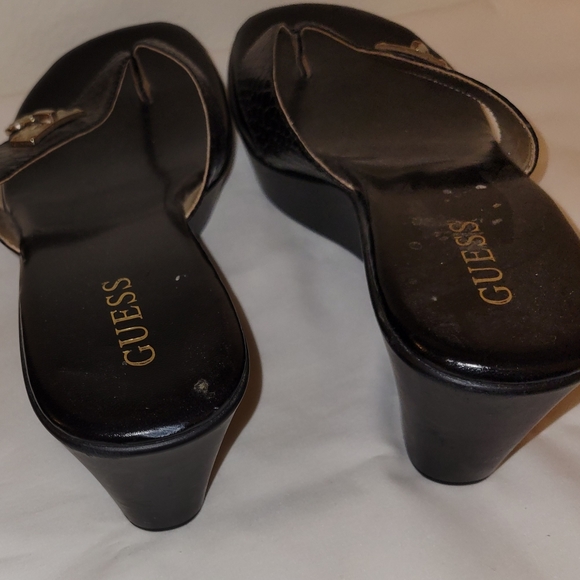 Guess Slip-on shoes - Picture 2 of 8